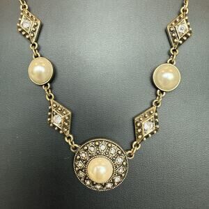 Avon Women's Collier VTG Style Pearlesque Necklace Faux Pearl Adjustable 20”